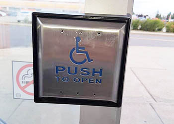 Handicap button